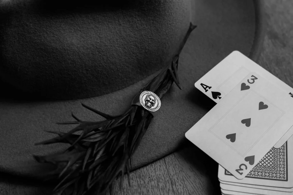 The Unspoken Rule of Casino Success: Entertain First, Gamble Second